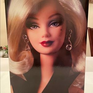 Barbie 2001 Members Choice: Midnight Tuxedo Mattel DOLL